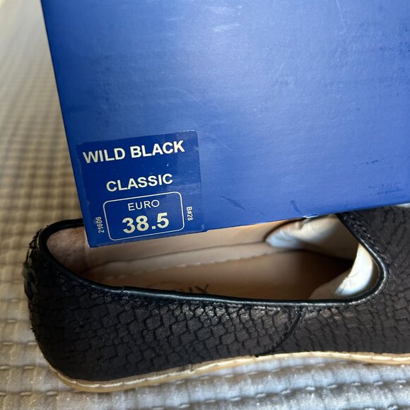 Charix Wild Black Slip Ons - Picture 5 of 5
